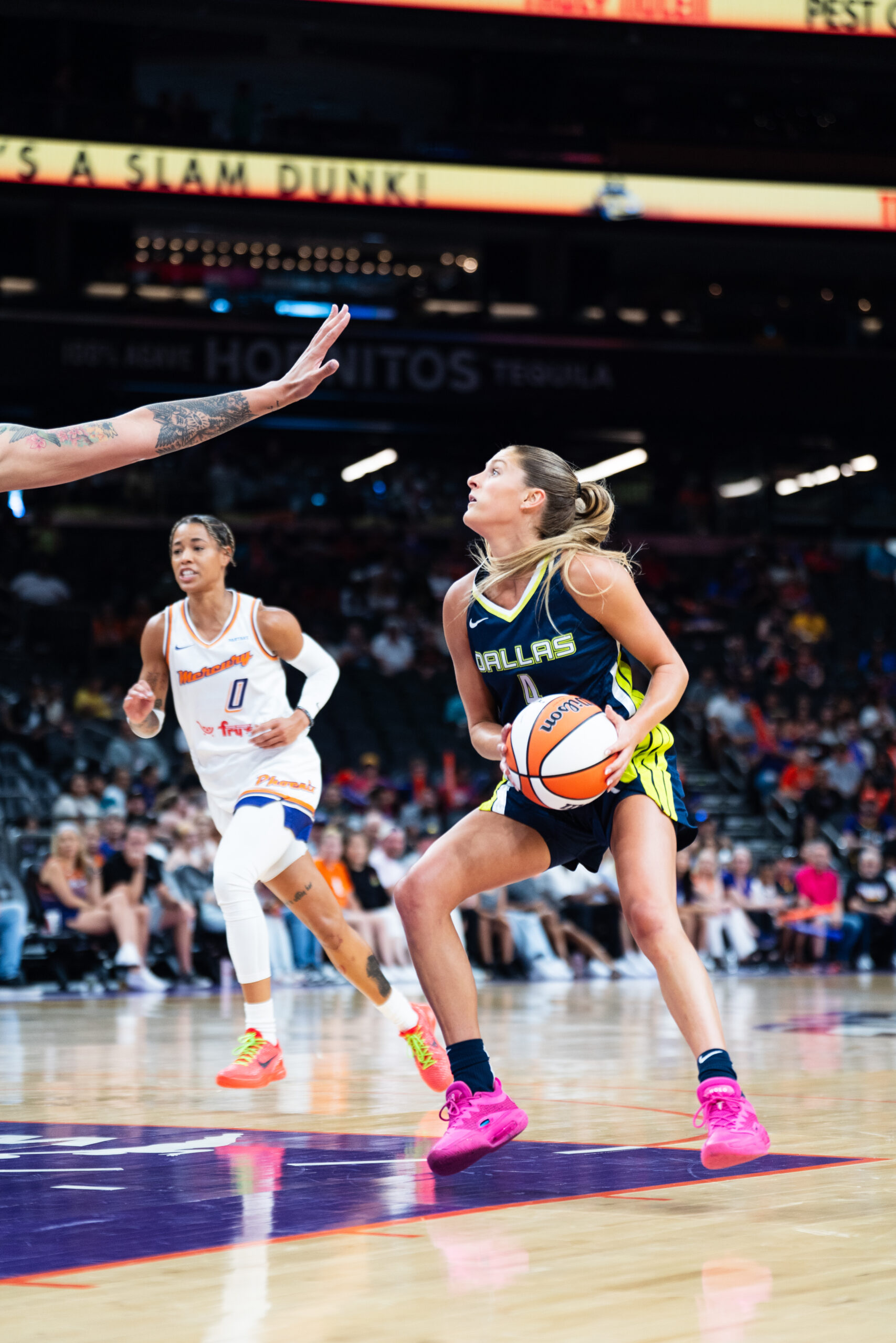 Ogunbowale Sets Assists Mark But Wings Fall at Mercury